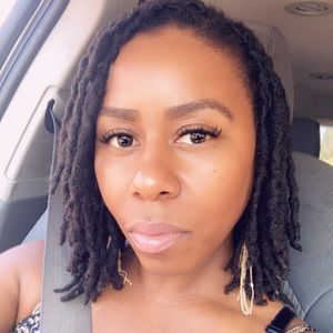 Meet your Posher, Inasia